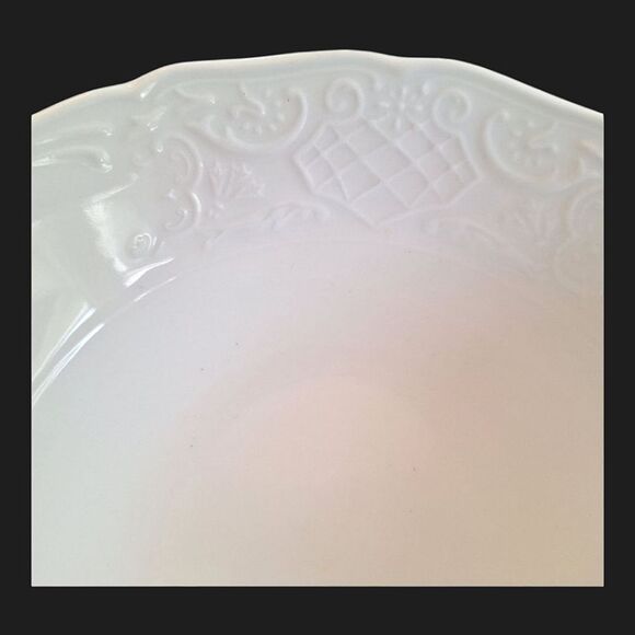 ⭐️Johnson Brothers⭐️Richmond White 2 Coupe Cereal Bowls set of TWO - Picture 4 of 10